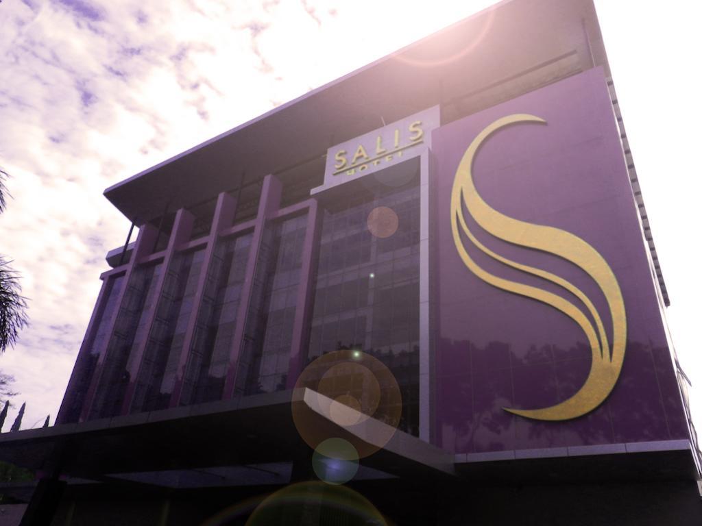 Salis Hotel Bandung Exteriör bild